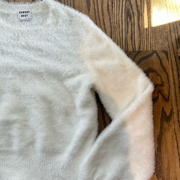 Aritzia furry sweater - Picture 3 of 6